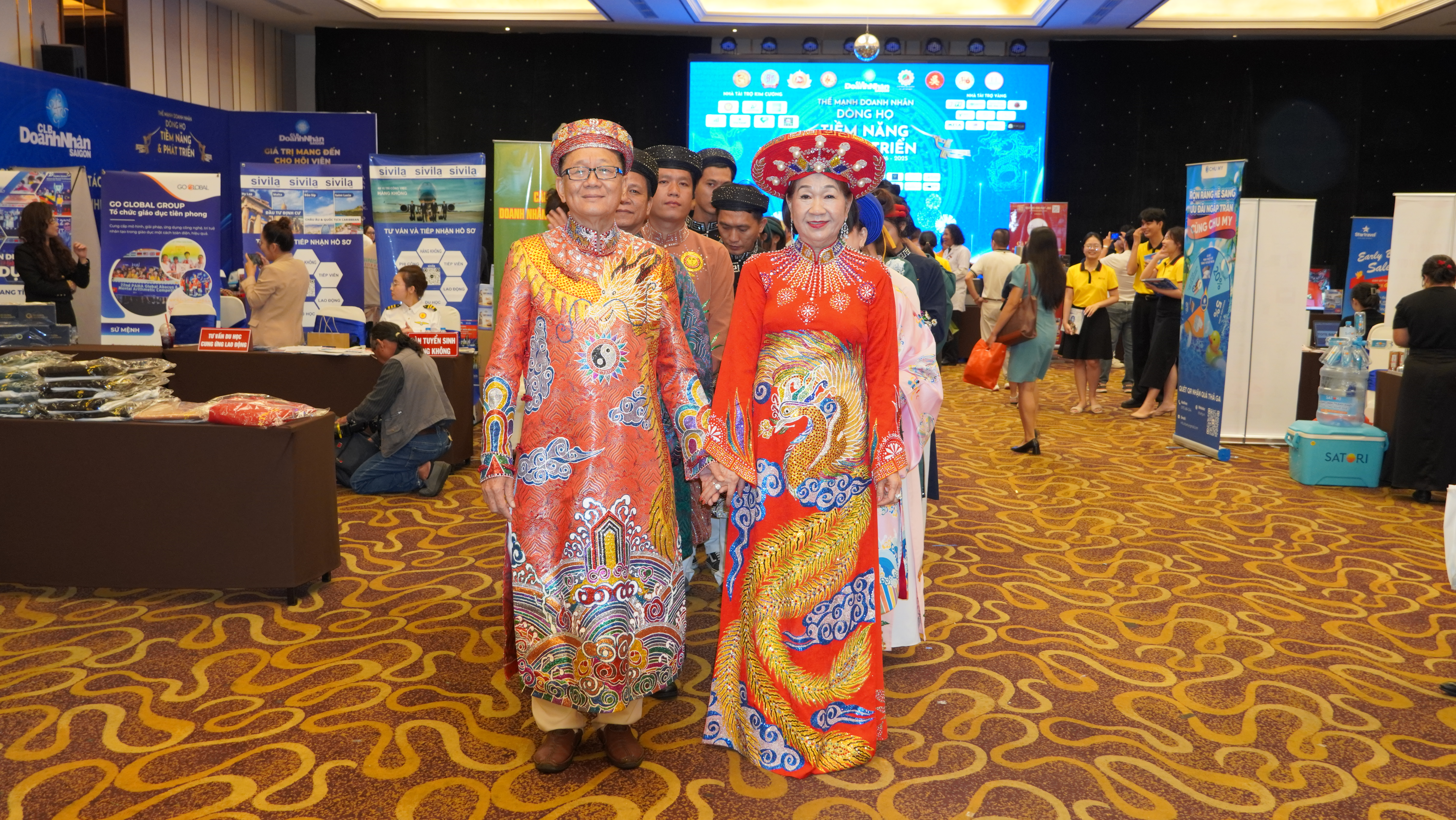 BỘ SƯU TẬP ÁO DÀI LONG - PHƯỢNG