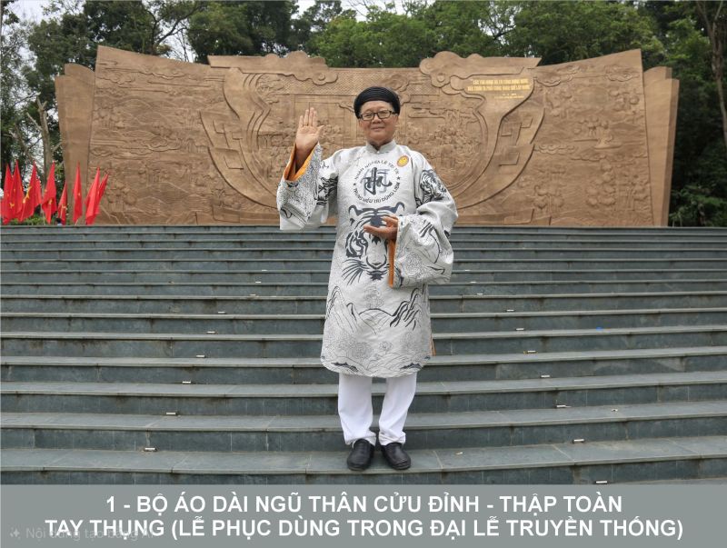 ÁO DÀI NGŨ THÂN CỬU ĐỈNH TAY THỤNG NGŨ HỔ