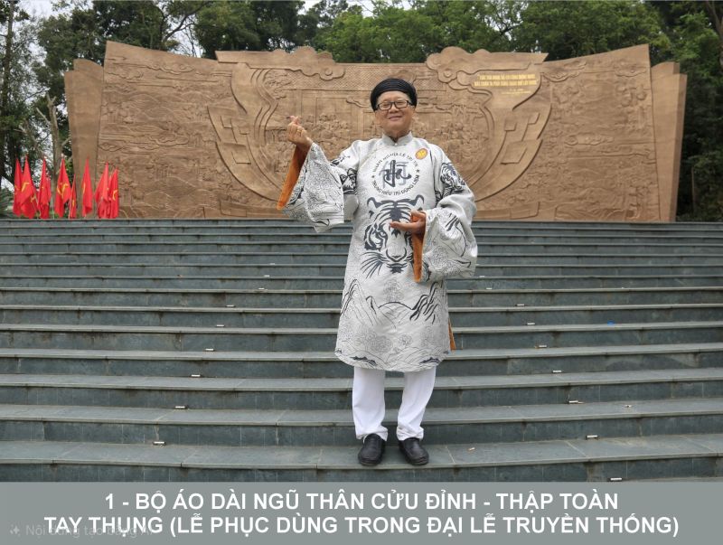 ÁO DÀI NGŨ THÂN CỬU ĐỈNH TAY THỤNG NGŨ HỔ