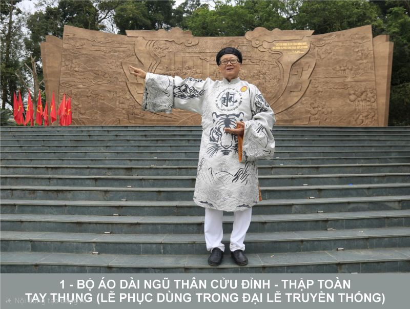 ÁO DÀI NGŨ THÂN CỬU ĐỈNH TAY THỤNG NGŨ HỔ