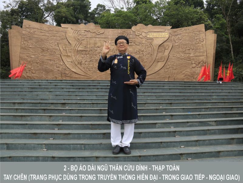 ÁO DÀI NGŨ THÂN CỬU ĐỈNH TAY CHẺN - XANH THANH - ĐÍNH ĐÁ