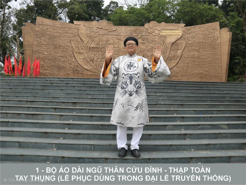 ÁO DÀI NGŨ THÂN CỬU ĐỈNH TAY THỤNG NGŨ HỔ