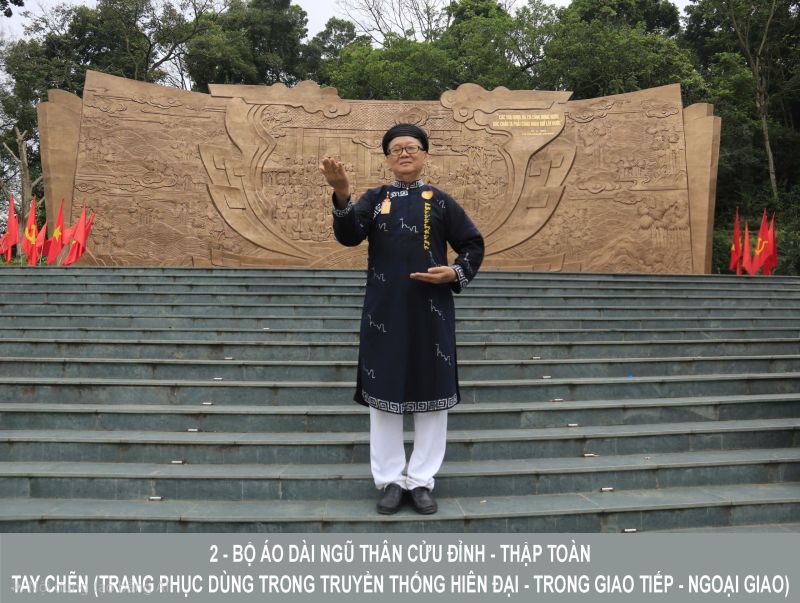 ÁO DÀI NGŨ THÂN CỬU ĐỈNH TAY CHẺN - XANH THANH - ĐÍNH ĐÁ