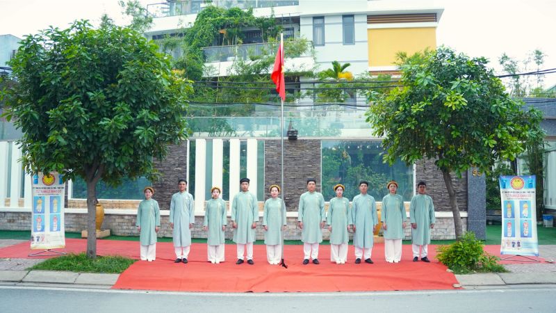 TIN TỨC TUẦN LỄ 44 - 52 TUẦN LỄ MẶC &Aacute;O D&Agrave;I CH&Agrave;O CỜ C&Ocirc;NG TY TNHH &Aacute;O D&Agrave;I CỬU ĐỈNH - THẬP TO&Agrave;N