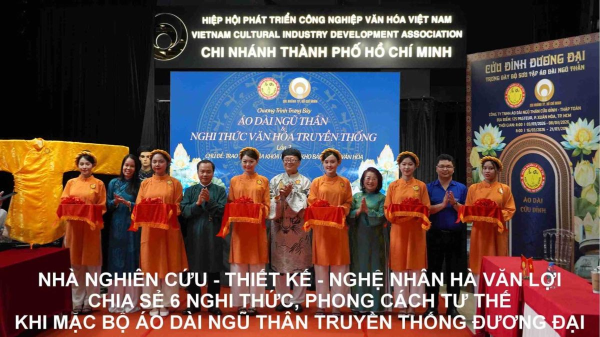 CHIA SẺ 6 NGHI THỨC, TƯ THẾ KHI MẶC BỘ &Aacute;O D&Agrave;I NGŨ TH&Acirc;N TRUYỀN THỐNG ĐƯƠNG ĐẠI NNC TK NN H&Agrave; VĂN LỢI