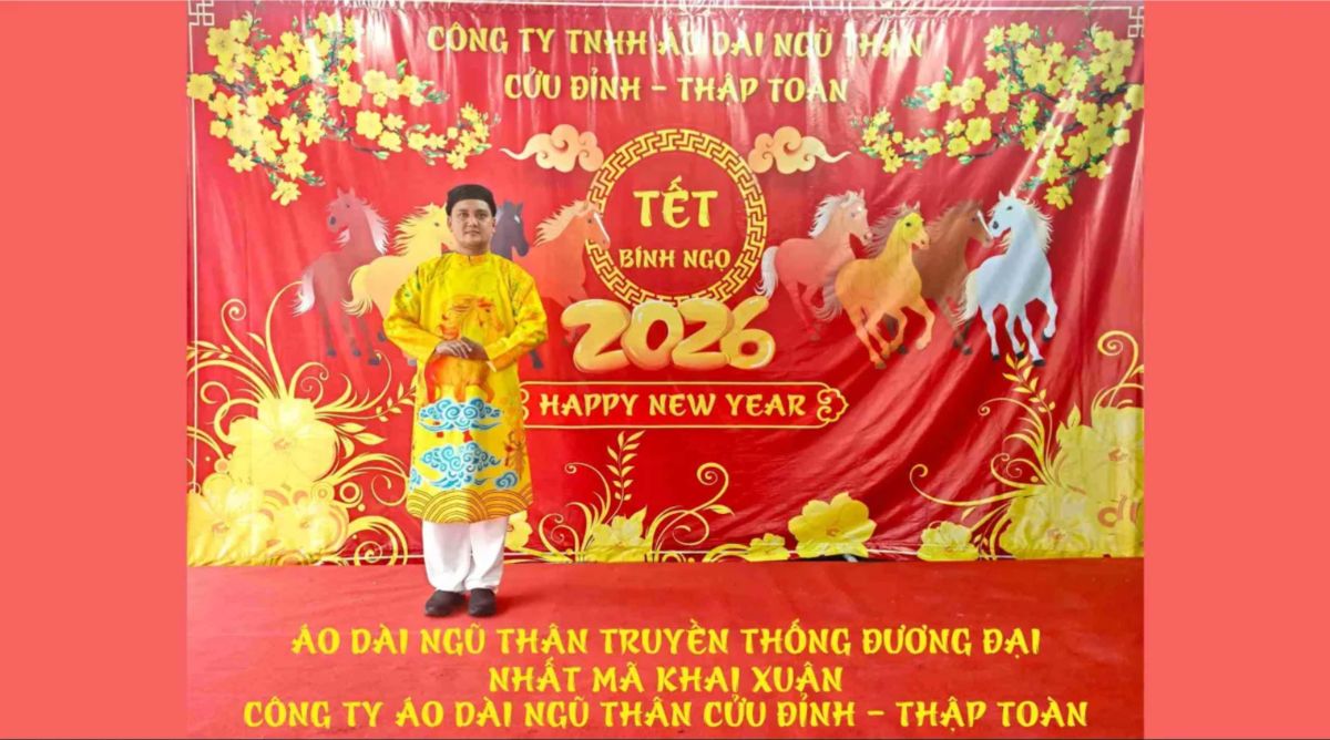 BỘ &Aacute;O D&Agrave;I NGŨ TH&Acirc;N TRUYỀN THỐNG ĐƯƠNG ĐẠI (NAM)- NHẤT M&Atilde; KHAI XU&Acirc;N H&Agrave; VĂN LỢI 1