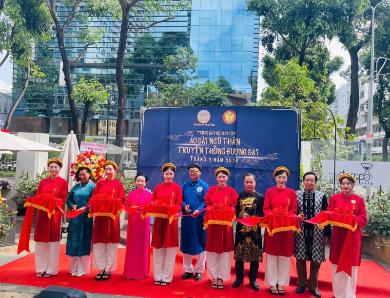 LAN TỎA &Aacute;O D&Agrave;I NGŨ TH&Acirc;N: KH&Ocirc;NG CHỈ ĐỂ HO&Agrave;I NIỆM