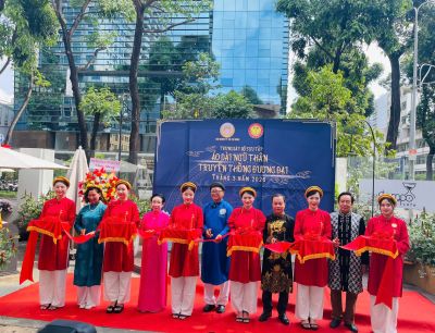 LAN TỎA &Aacute;O D&Agrave;I NGŨ TH&Acirc;N: KH&Ocirc;NG CHỈ ĐỂ HO&Agrave;I NIỆM