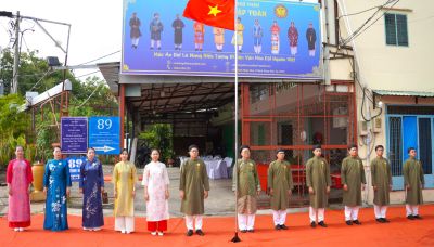 TIN TỨC CHƯƠNG TR&Igrave;NH TUẦN THỨ 21 - 52 TUẦN LỄ MẶC &Aacute;O D&Agrave;I CH&Agrave;O CỜ